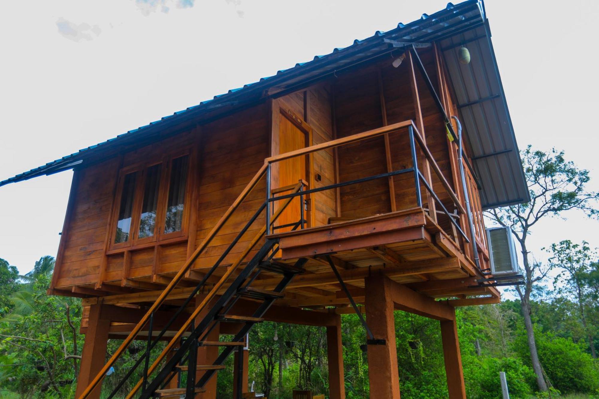 Villa Lion Wood Treehouse à Talkote Extérieur photo